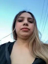 Karittolove — Stripchat stream photo (Apr 2025)