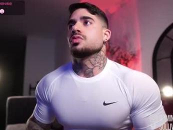 dominic_sullivan1 — вебкам-модель онлайн на chaturbate