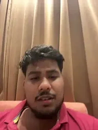 lustydevvv — вебкам-модель онлайн на stripchat