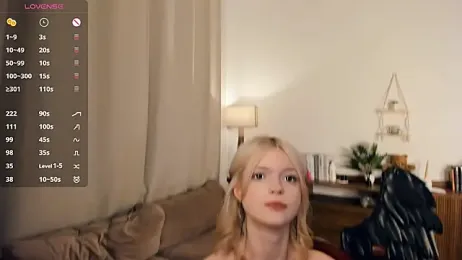 LaureMestler — вебкам-модель онлайн на stripchat