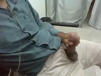 lltstr52 — Stripchat stream photo (Jun 2026)