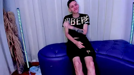 SlimLoves — Stripchat stream photo (Dec 2025)