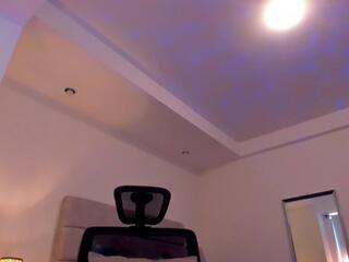 Chirs Morgan — вебкам-модель онлайн на flirt4free