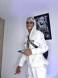 sintabusexo01 — вебкам-модель онлайн на stripchat