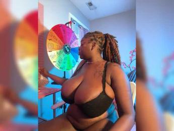 Strawhatlei — Bongacams stream photo (Jun 2026)