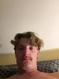 krov — вебкам-модель онлайн на stripchat