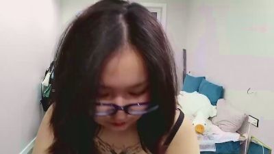 AdrianeBenoy — Cam4 stream photo (May 2026)
