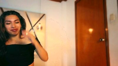 Meelfox — Cam4 stream photo (Apr 2026)