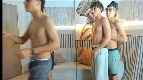 Warrios_teams — вебкам-модель онлайн на stripchat