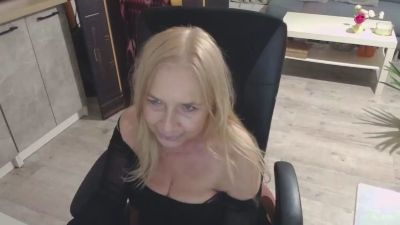 Sofia_xLOVE — вебкам-модель онлайн на cam4