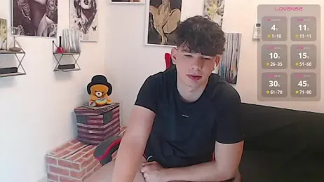 Angelo-cianuro- — вебкам-модель онлайн на stripchat