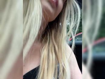 -Riviera- — вебкам-модель онлайн на bongacams