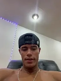 meliodas_23cm — вебкам-модель онлайн на stripchat