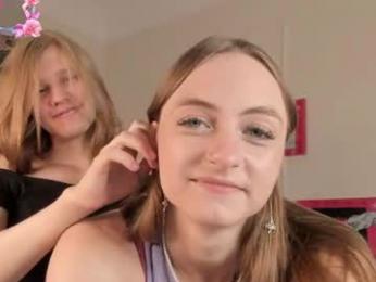 you_fell_in_love — вебкам-модель онлайн на chaturbate