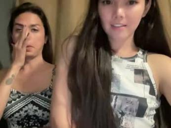 cheskahouston — вебкам-модель онлайн на chaturbate