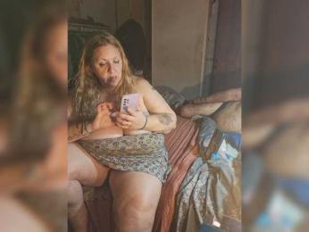 Leoncarpita — вебкам-модель онлайн на bongacams