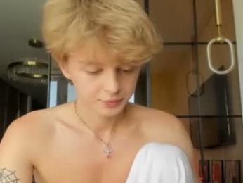 angel_andreww — вебкам-модель онлайн на chaturbate