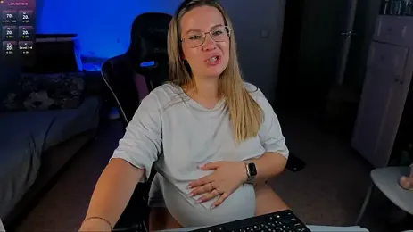Pregnantariana — Stripchat stream photo (Aug 2026)