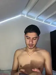 ApoloGray__ — Stripchat stream photo (May 2026)