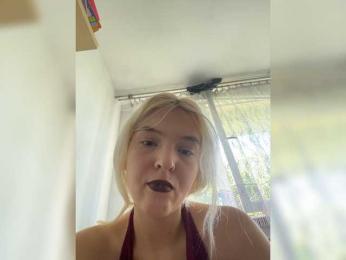Liza-49 — вебкам-модель онлайн на bongacams