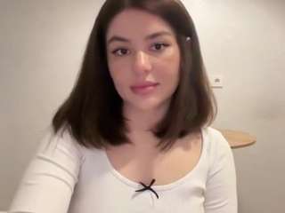 youramy — Camsoda stream photo (Apr 2026)