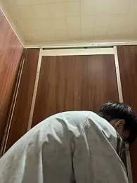 liuhang — вебкам-модель онлайн на stripchat