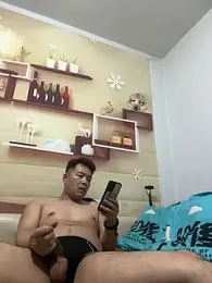 Zxb520zxb — вебкам-модель онлайн на stripchat