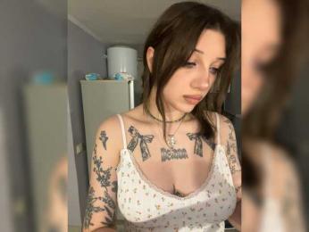 Mmuurrmmuurr33 — вебкам-модель онлайн на bongacams