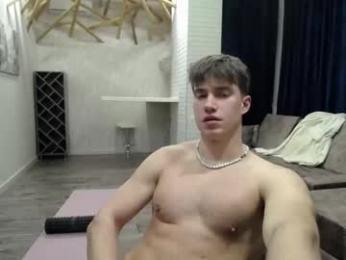 megamaxxxl — вебкам-модель онлайн на chaturbate