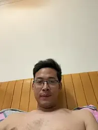 HHAA1992 — вебкам-модель онлайн на stripchat