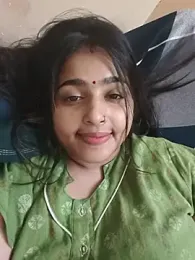 Cute-Simmi69 — вебкам-модель онлайн на stripchat