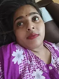 Cute-Simmi69 — вебкам-модель онлайн на stripchat