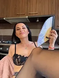 Hotmomcheckk_ — Stripchat stream photo (Sep 2026)