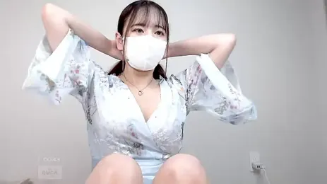 CocoaMilk18 — вебкам-модель онлайн на stripchat