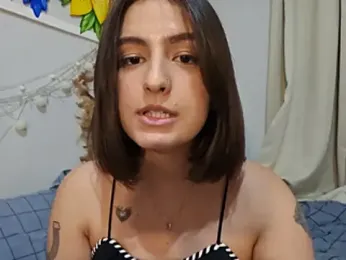 Juh_castro — вебкам-модель онлайн на stripchat