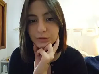 Juh_castro — вебкам-модель онлайн на stripchat