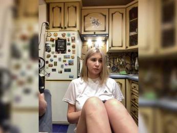 _Magic_ — вебкам-модель онлайн на bongacams