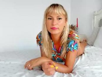 larissa4 — Chaturbate stream photo (Aug 2026)