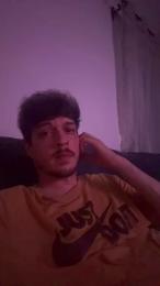 Rhiverss — вебкам-модель онлайн на cam4