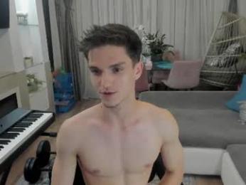 johnnyk8 — вебкам-модель онлайн на chaturbate