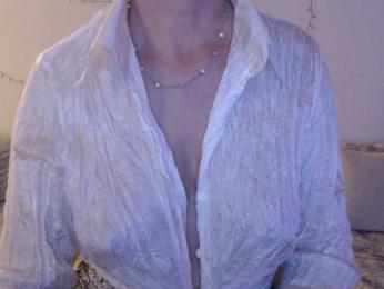goodSnowQueen — Bongacams stream photo (Mar 2026)