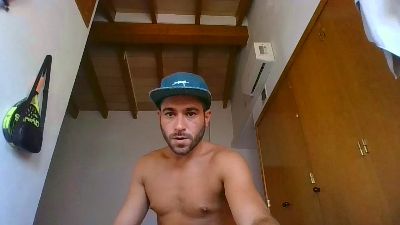 Argentinoenbras — вебкам-модель онлайн на cam4