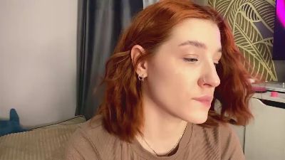YiPesch — Cam4 stream photo (Jun 2026)