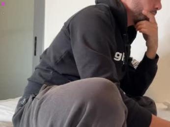 tim_beard — Chaturbate stream photo (Apr 2026)