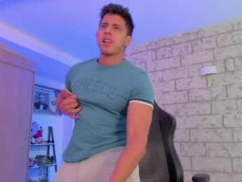 ashton_coleman_ — вебкам-модель онлайн на chaturbate