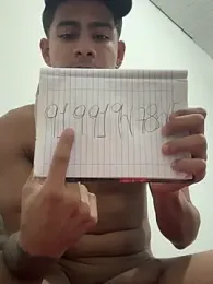 Novindot23cm — Stripchat stream photo (May 2026)