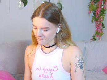 Emma-peach — bongacams