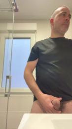 tonino801 — вебкам-модель онлайн на cam4