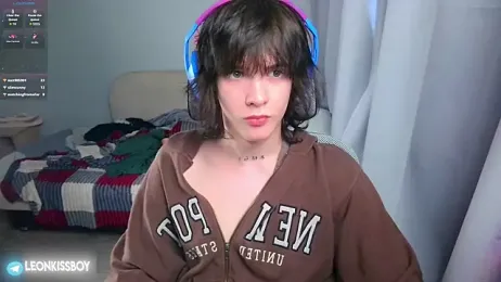 LeonBoykisser — вебкам-модель онлайн на stripchat