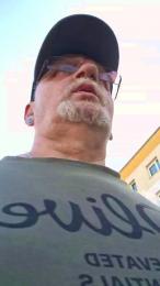 voyuer58hot — вебкам-модель онлайн на cam4